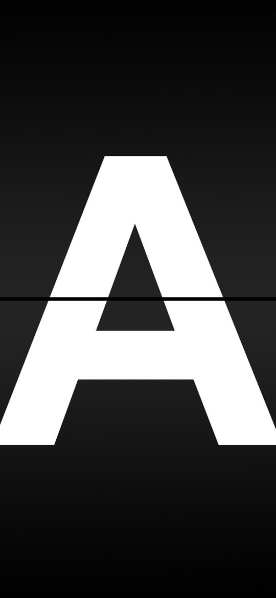 石墨 App 历史版本界面截图，右侧时间轴列出历次修改记录与修改人，可点击回看任意版本